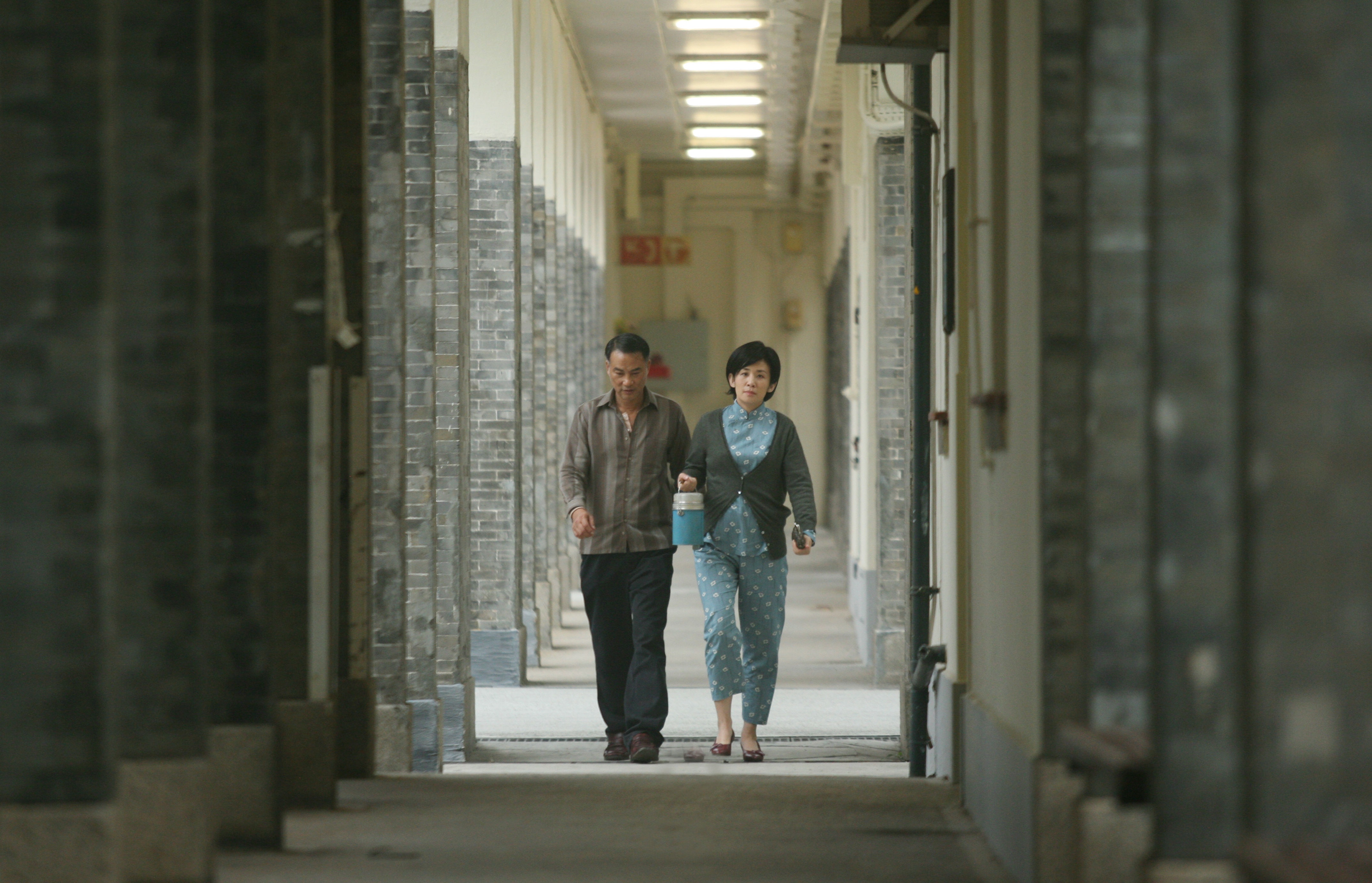  p>《岁月神偷》是美亚电影,天下影画,大地时代文化联合出品的一部