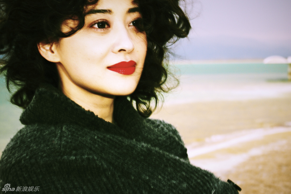 data-lemmaid="305391">中央戏剧学院 /a>表演系,中国女演员, a