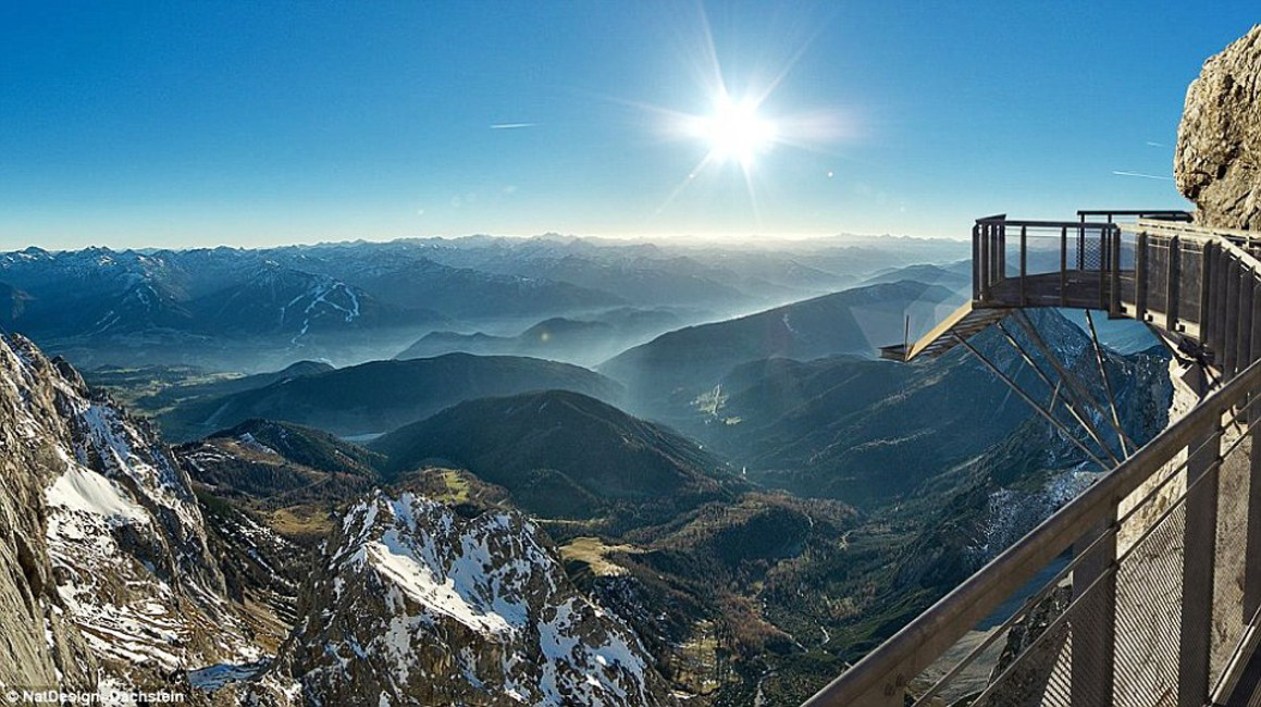 透明悬空观景台