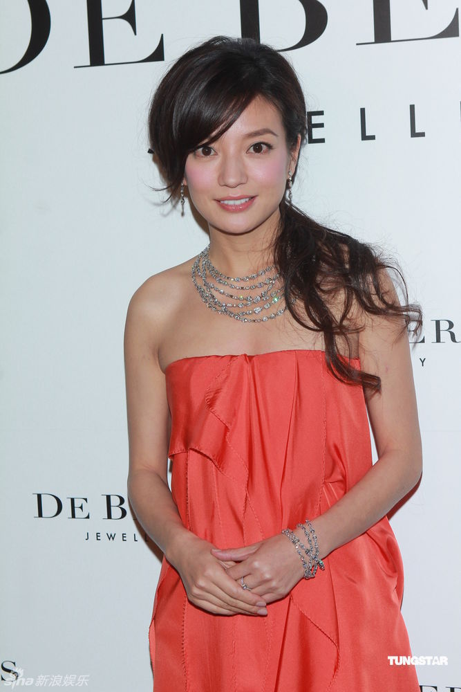  p>赵薇(vicki zhao),1976年3月12日出生于安徽省芜湖市,中国内地影视