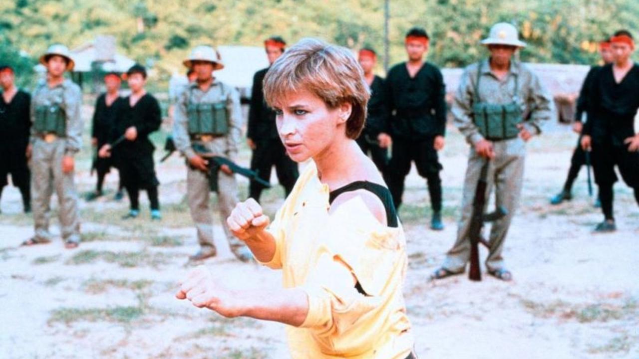  p>《血的游戏2》是元奎执导,罗芙洛,黄正利参演的动作冒险电影,该片