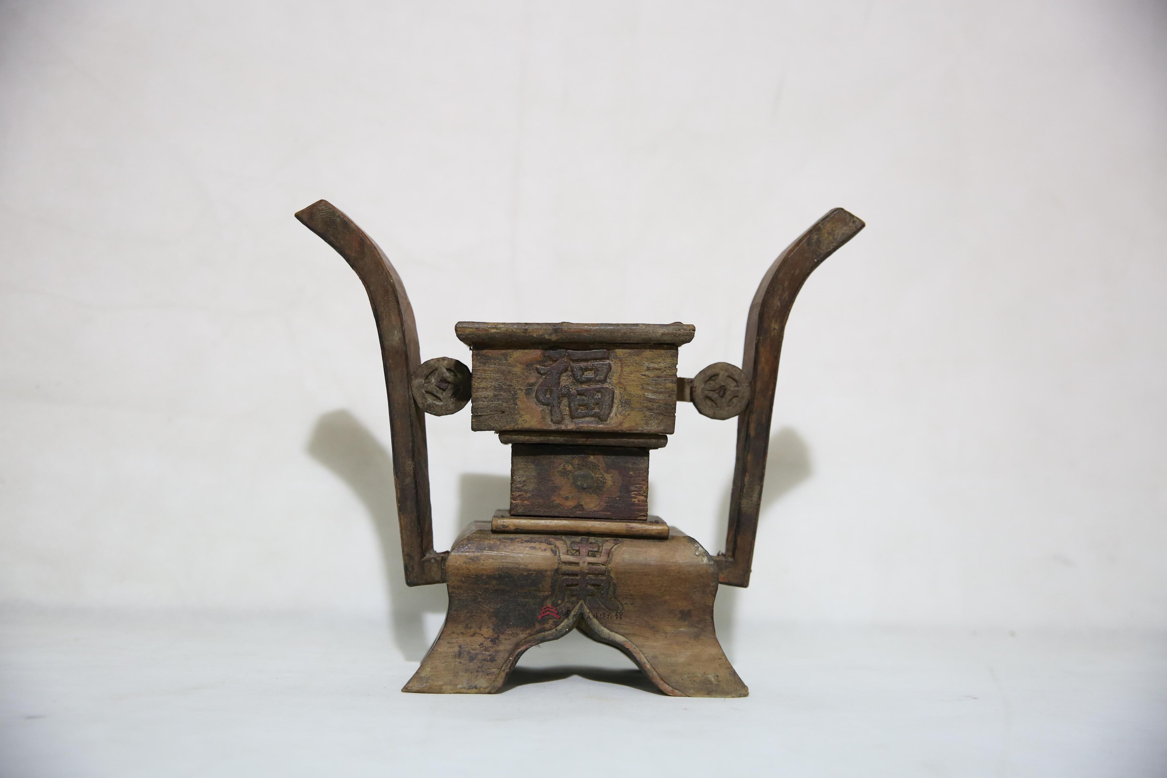 清代玉屏木制香炉