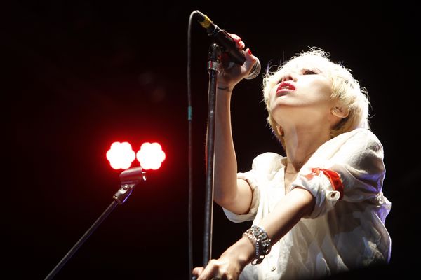 付菡,中国内地女歌手, a target="_blank" href="/item/后海大鲨鱼