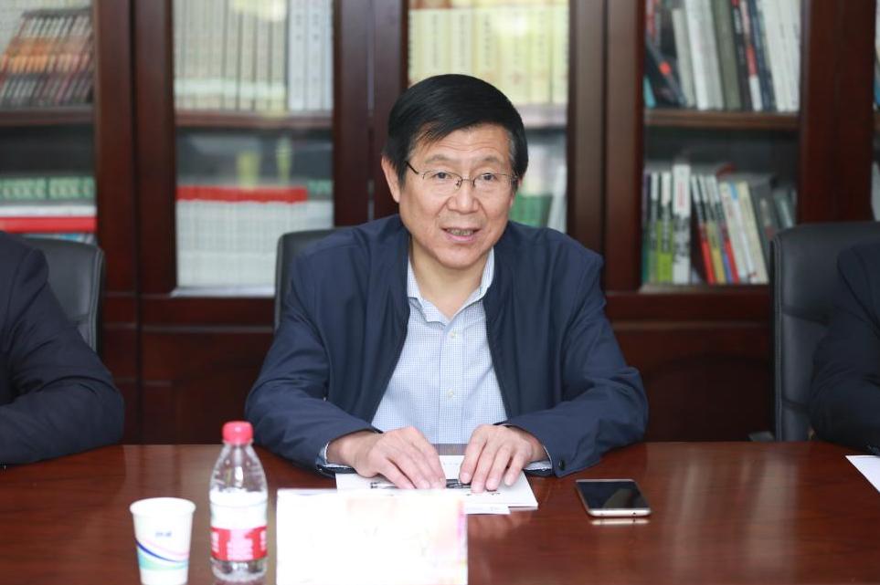 李兴成