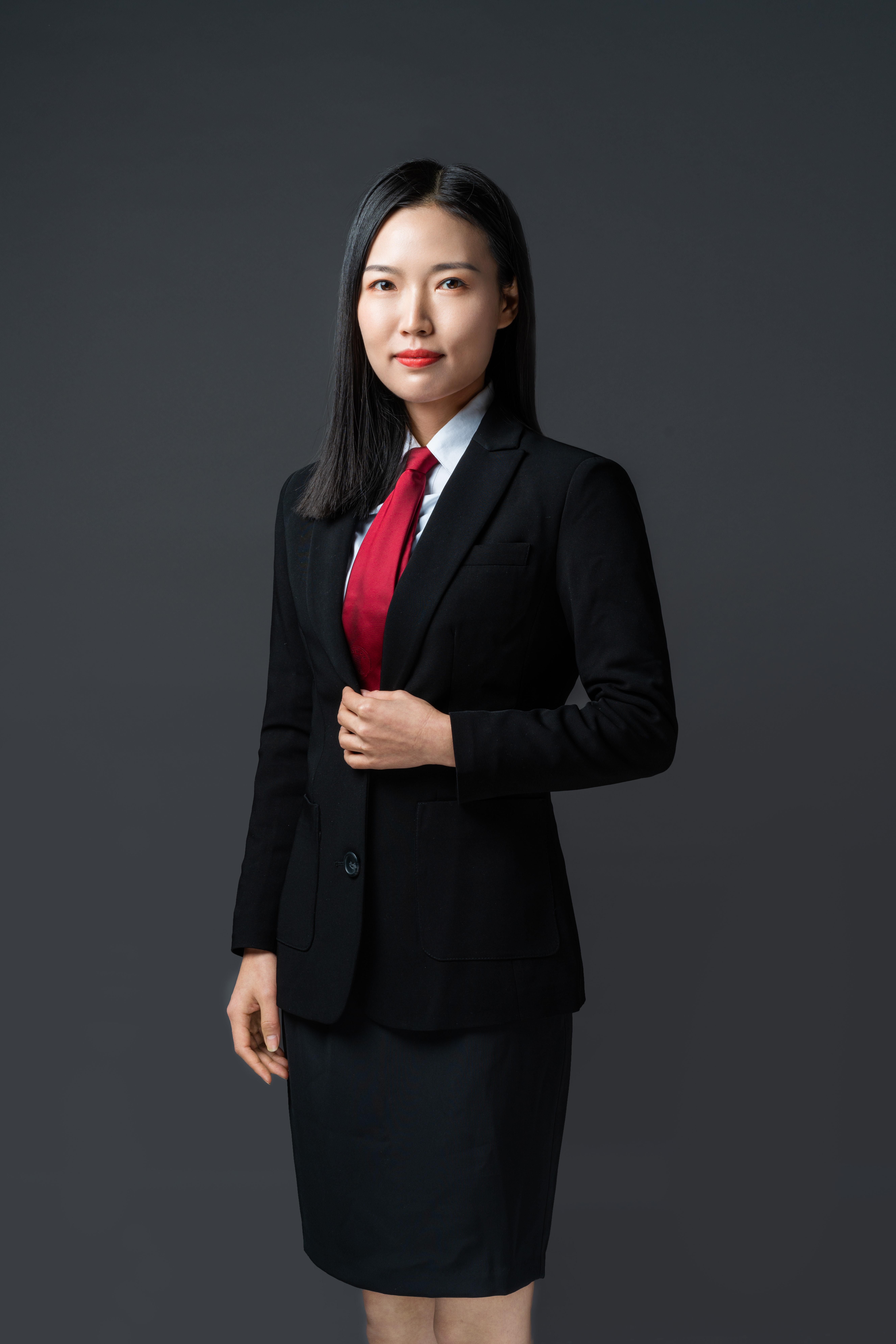 李小惠律师,女,<a target="