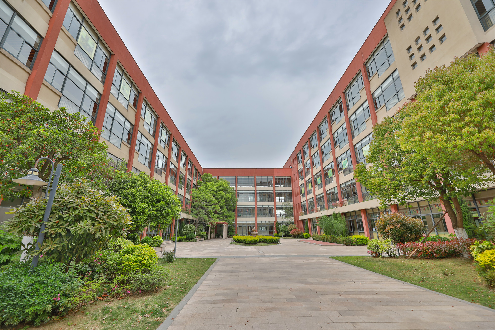 句容碧桂园学校