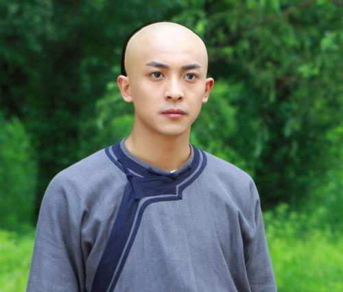  p>福尔康,是电视剧《 a target="_blank" href="/item/还珠格格