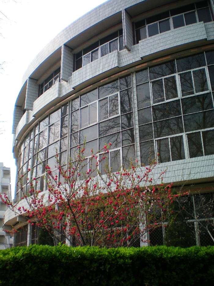  p>安阳市第一中学是安阳市境内一所由 a target="_blank" href="