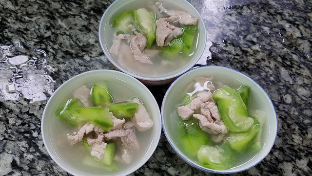 猪肉丝瓜汤