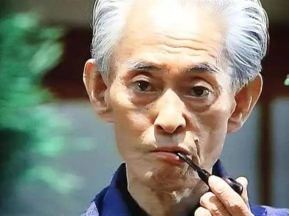 《雪国》让人心疼的驹子：你可以善良，但不要用牺牲自己成全善良_百科TA说