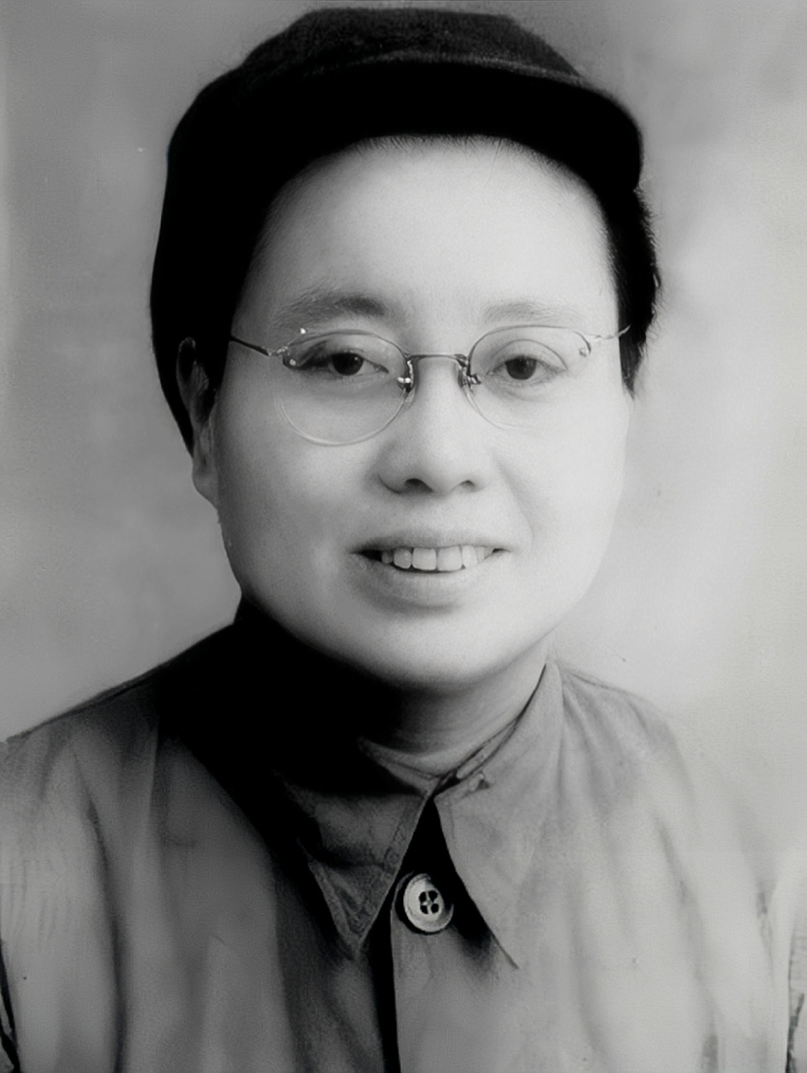  p>缪敏 i>(1909年-1977年) /i>,原名缪细,汉族,江西 a target="