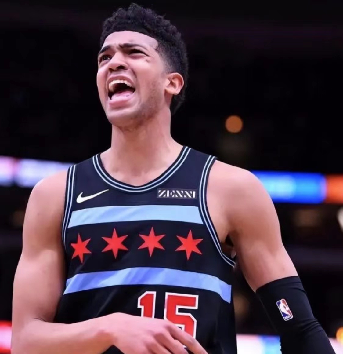 钱德勒·哈奇森