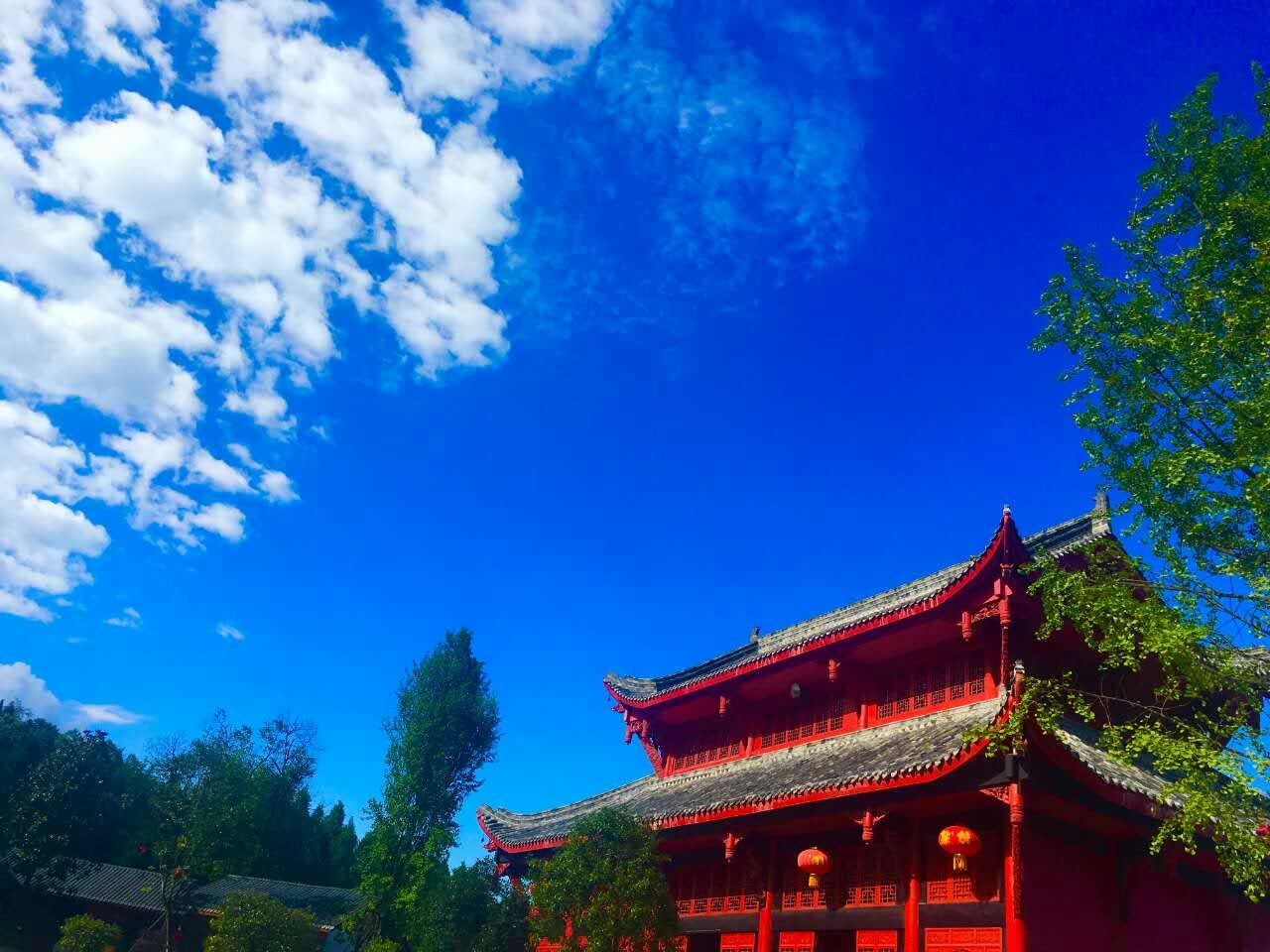  p>天国寺(又名圆通禅林),位于成都市都江堰市大观镇麻岩村,青城外山