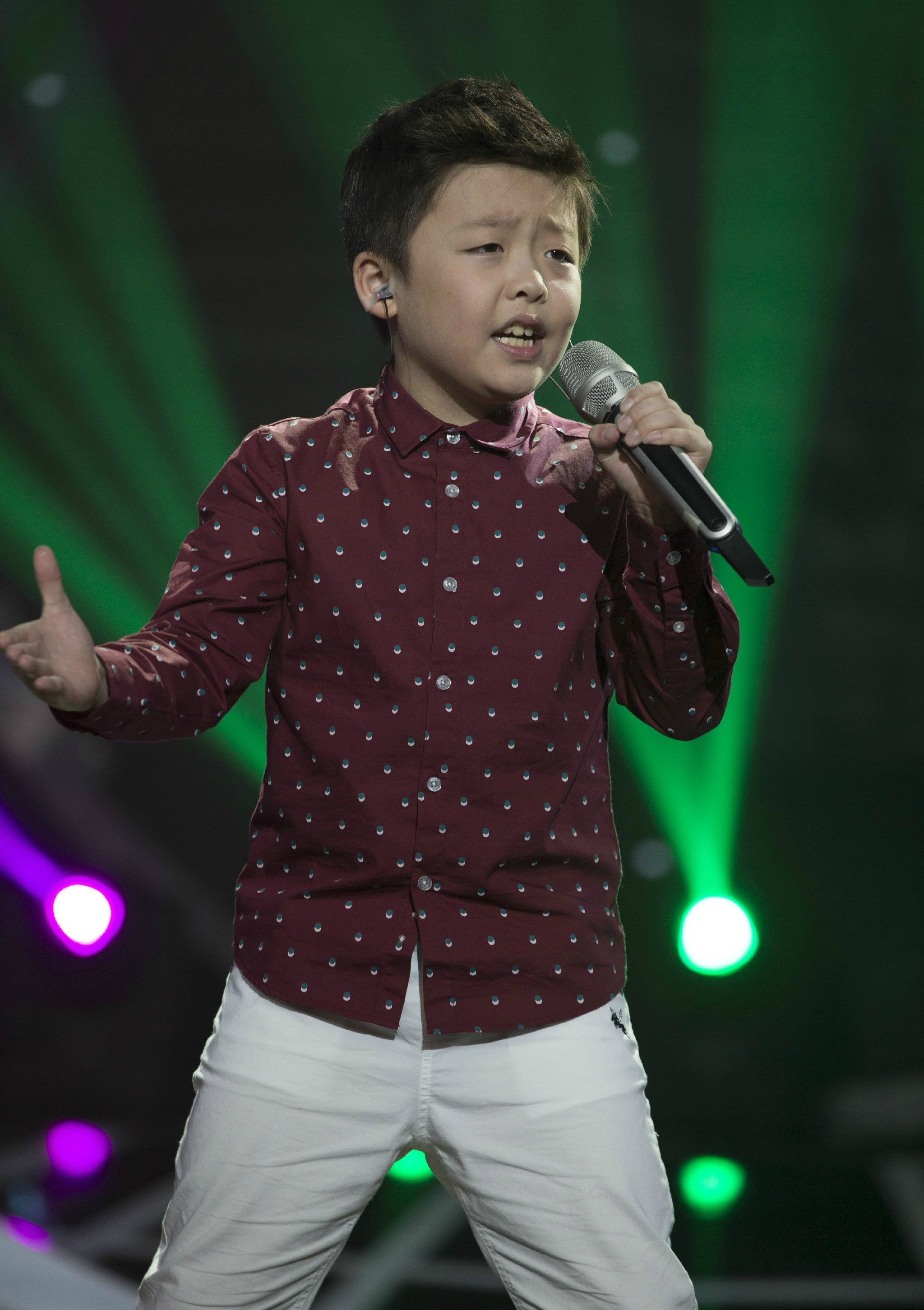  p data-id="gncnnsq9gn">李成宇 i>( /i>jeffrey li i>) /i>,2005年3