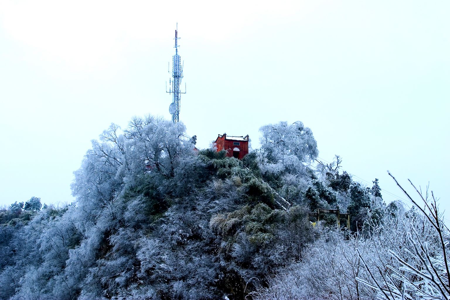 山南岳山位于 a target="_blank" href="/item/霍山县">霍山县 /a>城