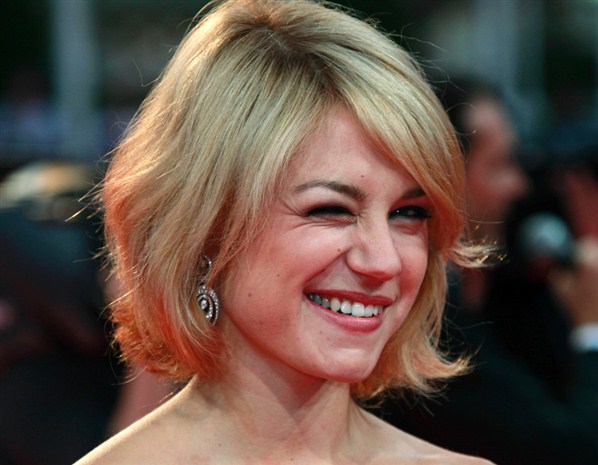 (émilie dequenne),1981年8月29日出生于比利时伯勒伊,比利时女演员