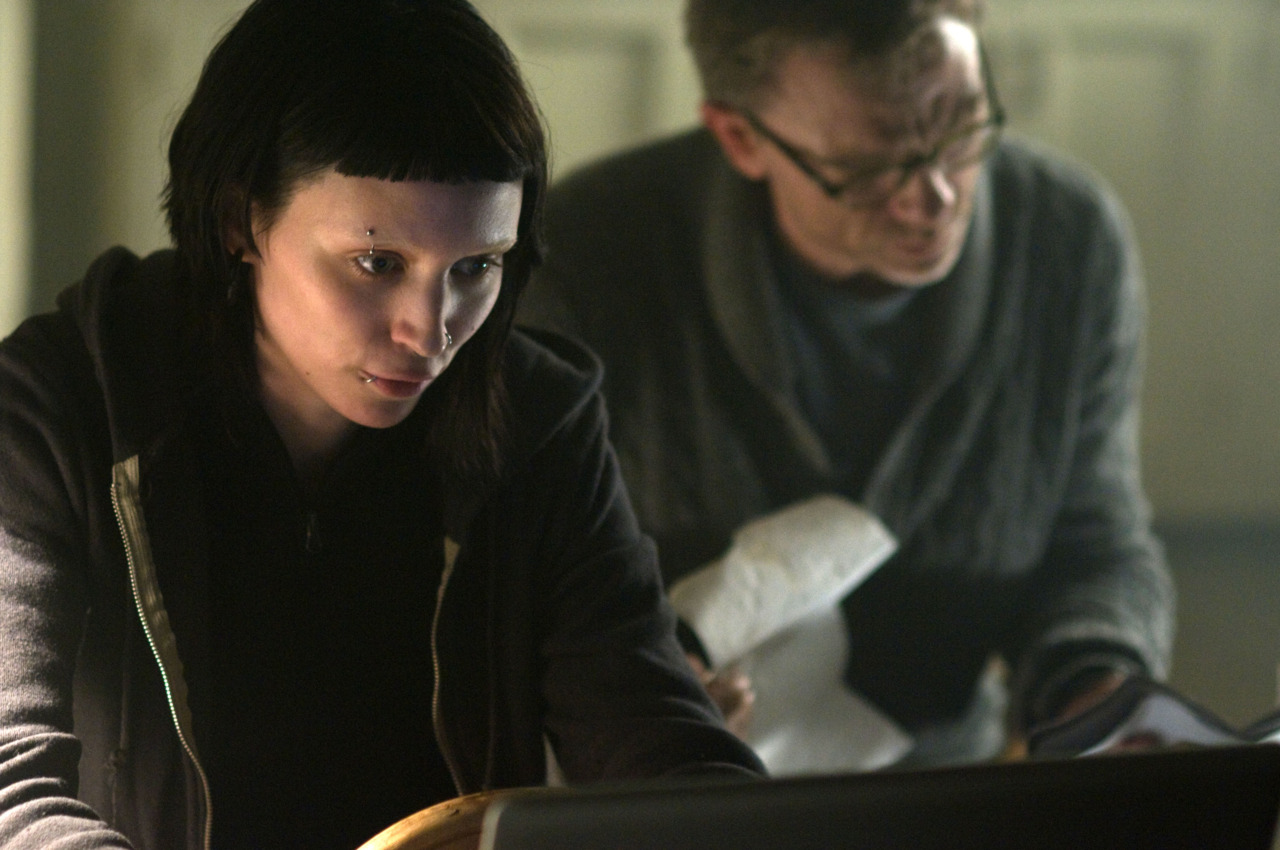  p>《龙纹身的女孩》( i>the girl with the dragon tattoo /i>)是 a