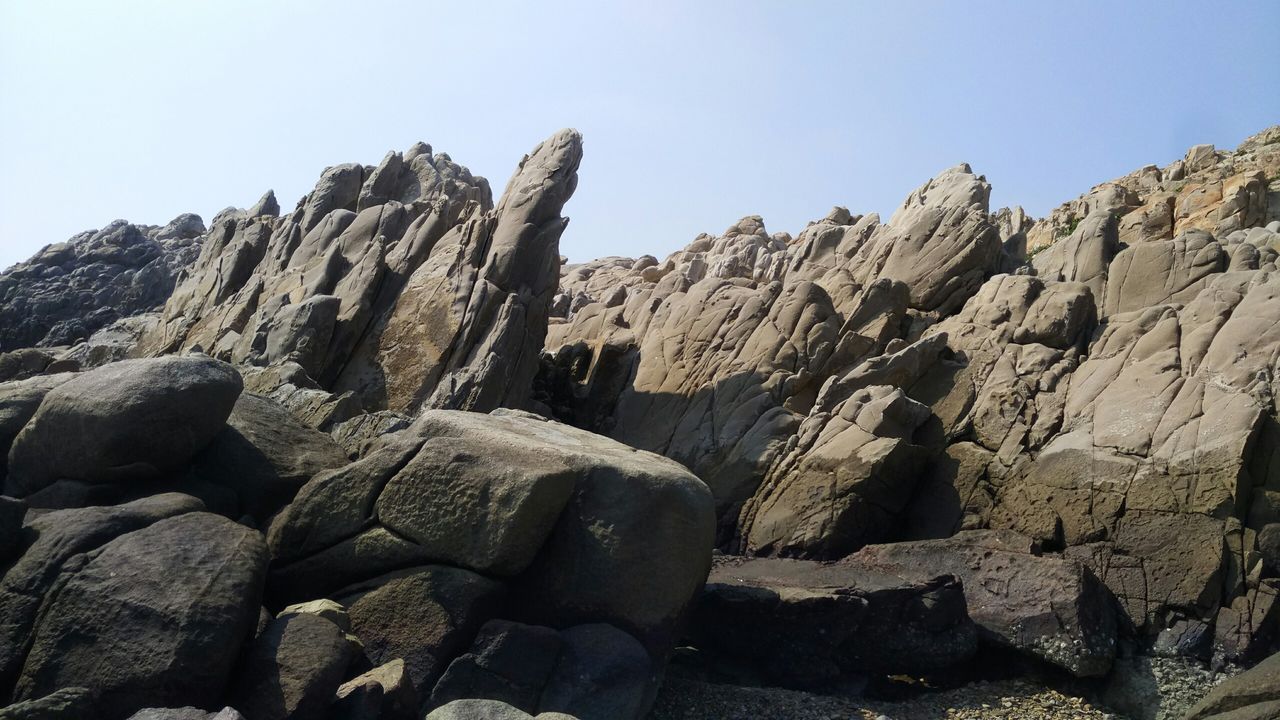  p>石笋(stalagmite),为 a target="_blank" href="/item/碳酸钙