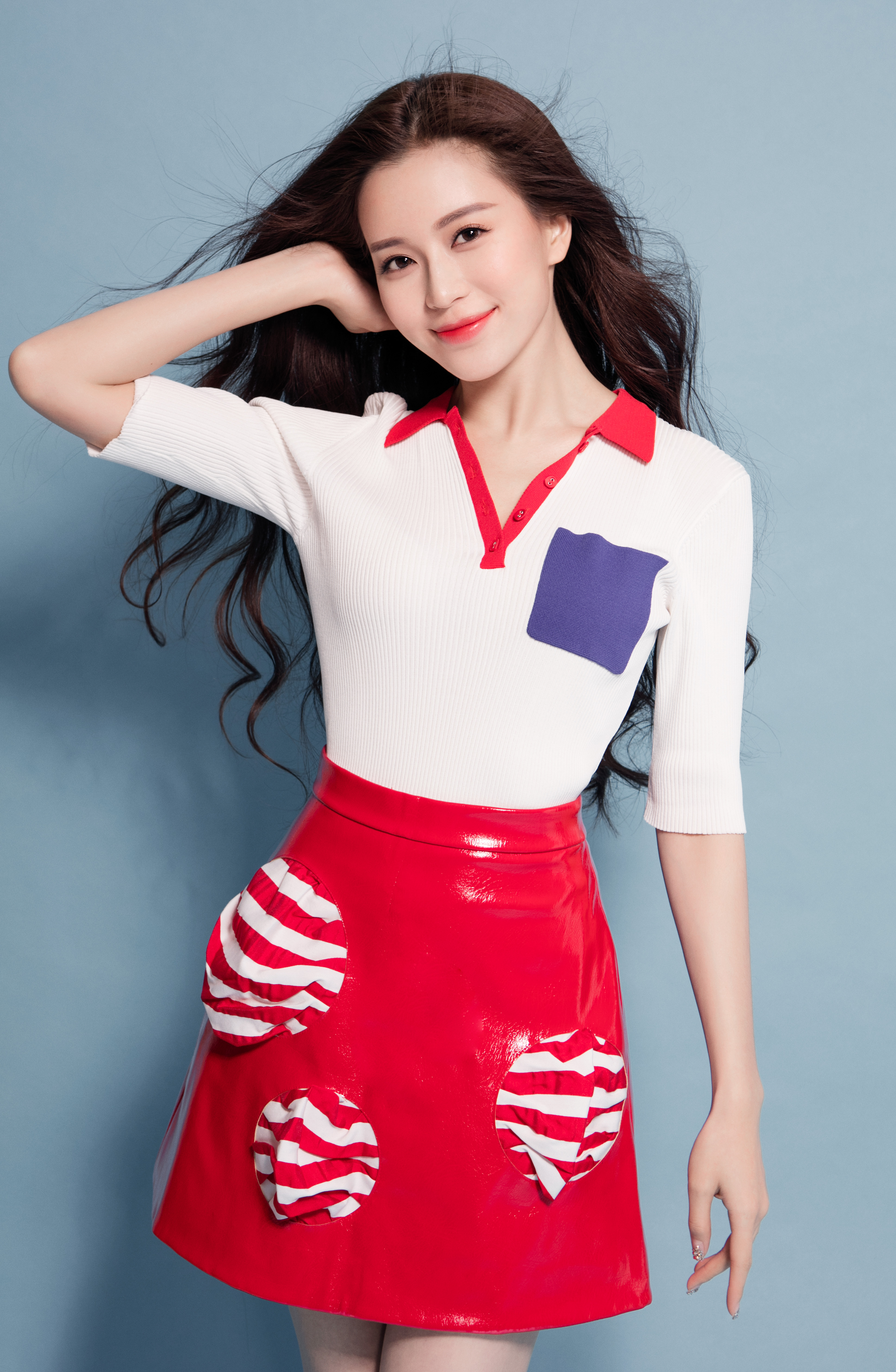  p>温心 i>(原名温健婷) /i>,1991年5月11日出生于广东省深圳市,中国