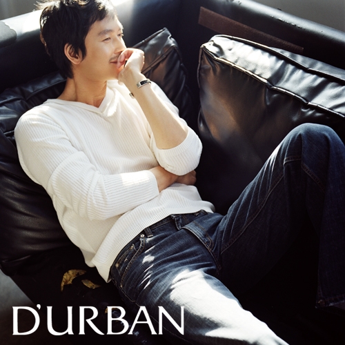  p>郑雨盛,又作郑宇成,魁梧的身材,英俊的脸庞,郑宇成被称为 a href="