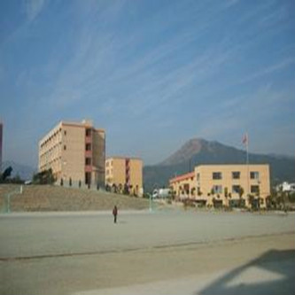  p>潜山县三环高中是经安庆市教育局批准的一所高起点,高标准的全日制