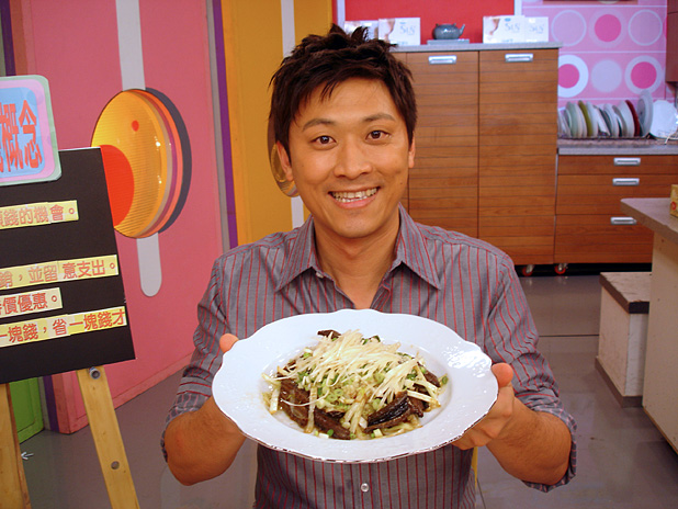  p data-id="gnwhih5s99">侯昌明,男,台湾综艺节目主持人.