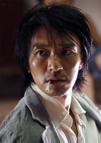  p>周星驰(stephen chow),1962年6月22日出生于香港,祖籍浙江省宁波市
