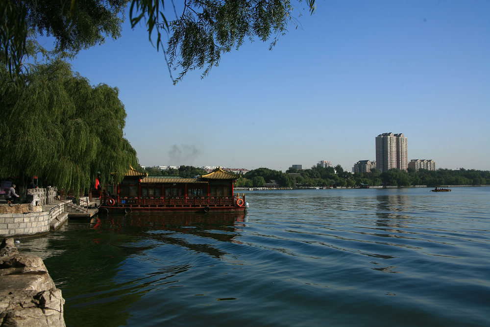  p>济南,别称 a target="_blank" href="/item/泉城/4606" data-lemma