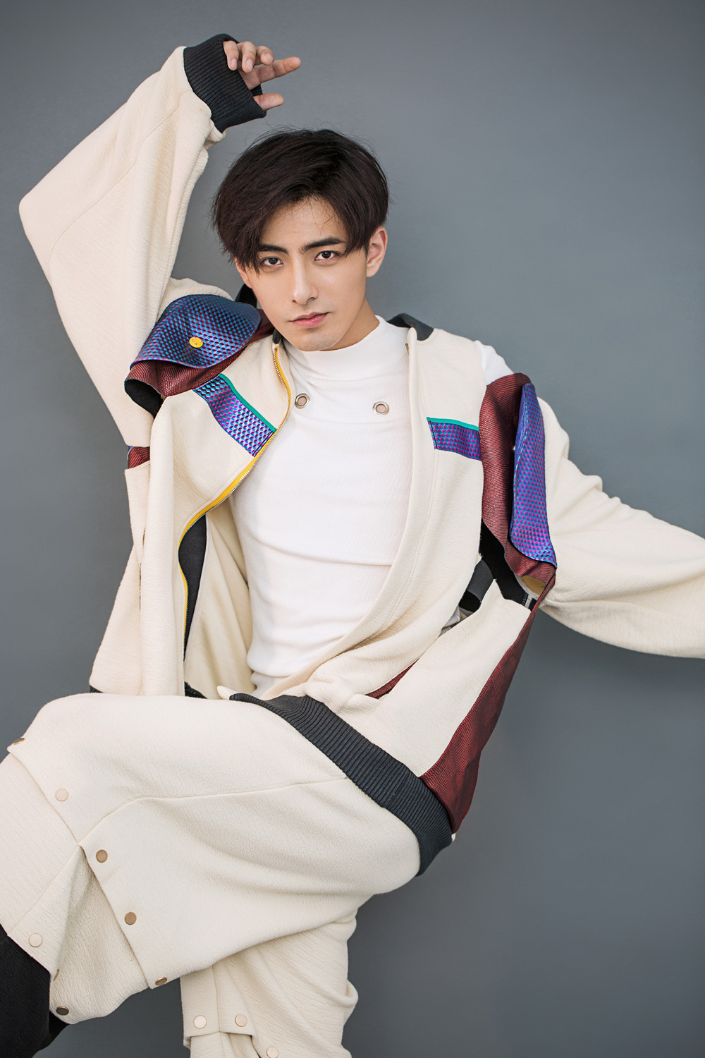  p>李豪,1995年1月9日出生于河南省焦作市,中国内地男演员.