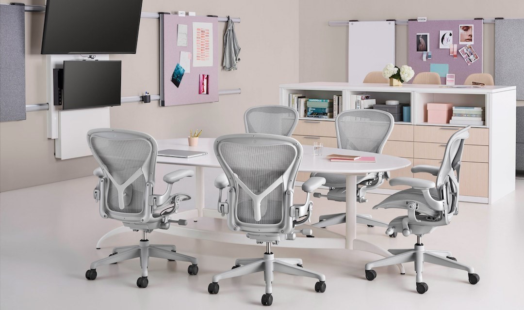 设计史上有很多把著名的椅子 而这一个因为让你更爱工作而著名 百科ta说