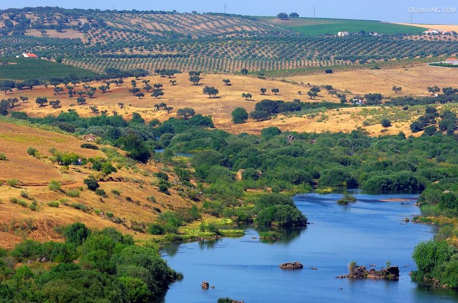 data-lemmaid="973488">伊比利亚半岛 /a>的河流之一,源头是西班牙的