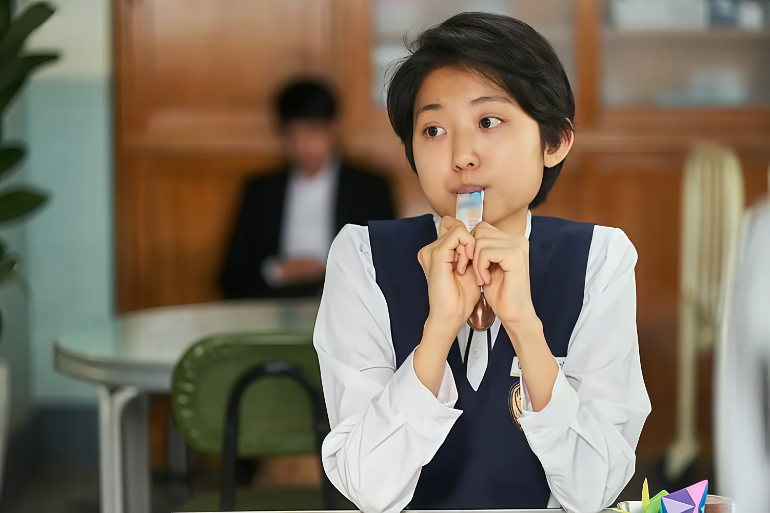 《灵能教师安恩英》剧照