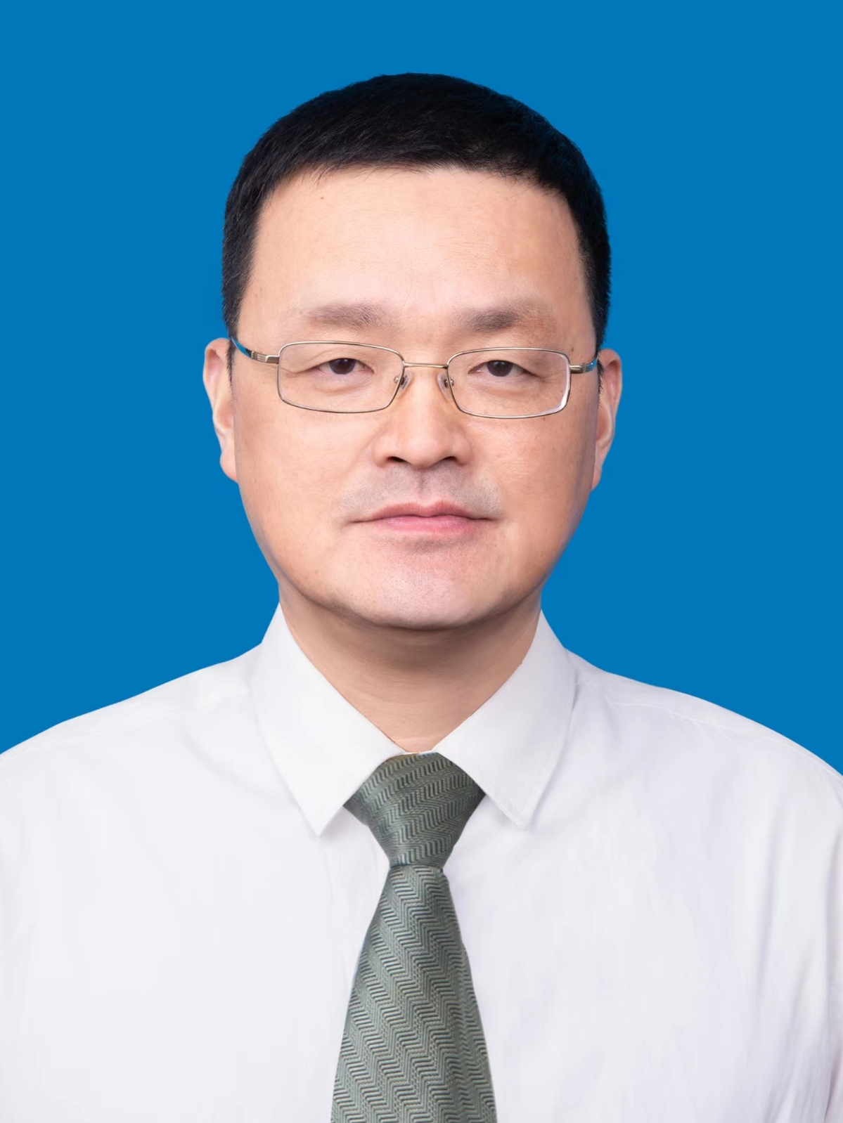  p>陈志刚,男,1965年9月出生,汉族,浙江温州人,1988年4月入党,1984年9