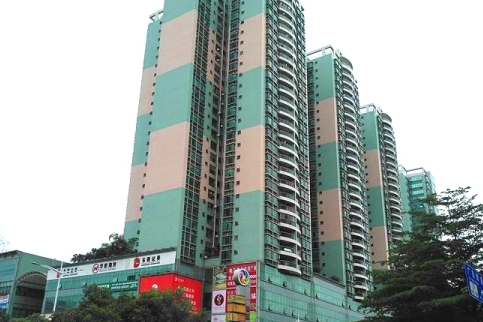  p>长安地王广场位于东莞市长安镇中心,由龙泉物业物业管理有限责任