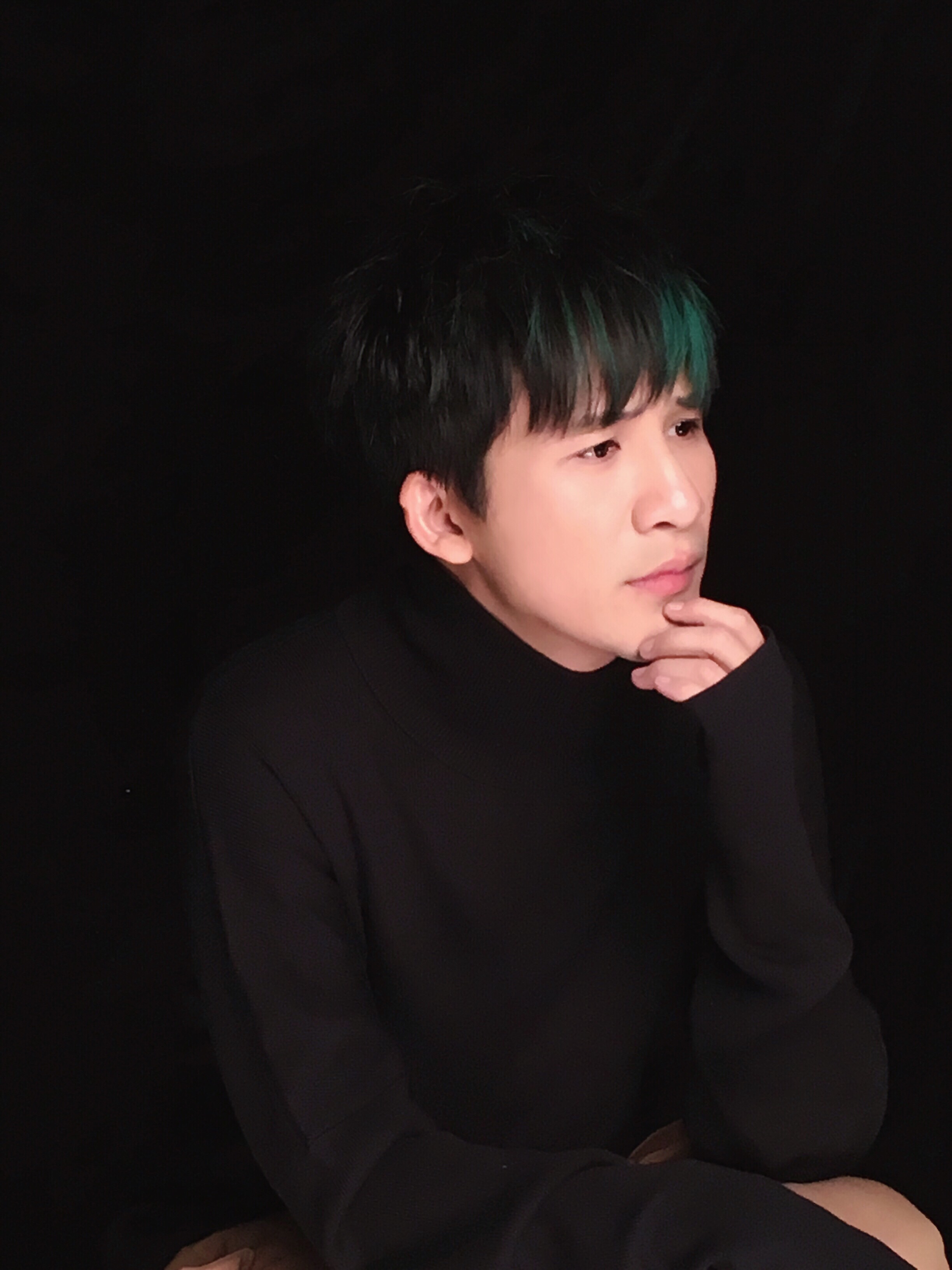  p>大张伟(wowkie da),本名张伟,1983年8月31日出生于北京,中国内地男