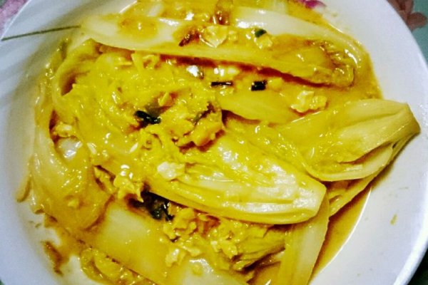 蛋黄菜松