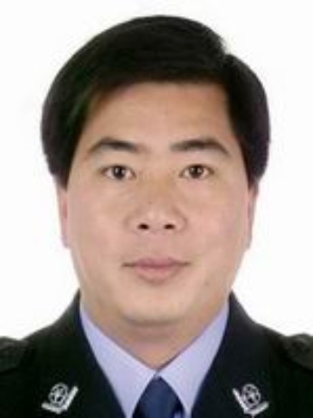  p>肖汉,江西省万安县公安局党委委员,副局长. /p>