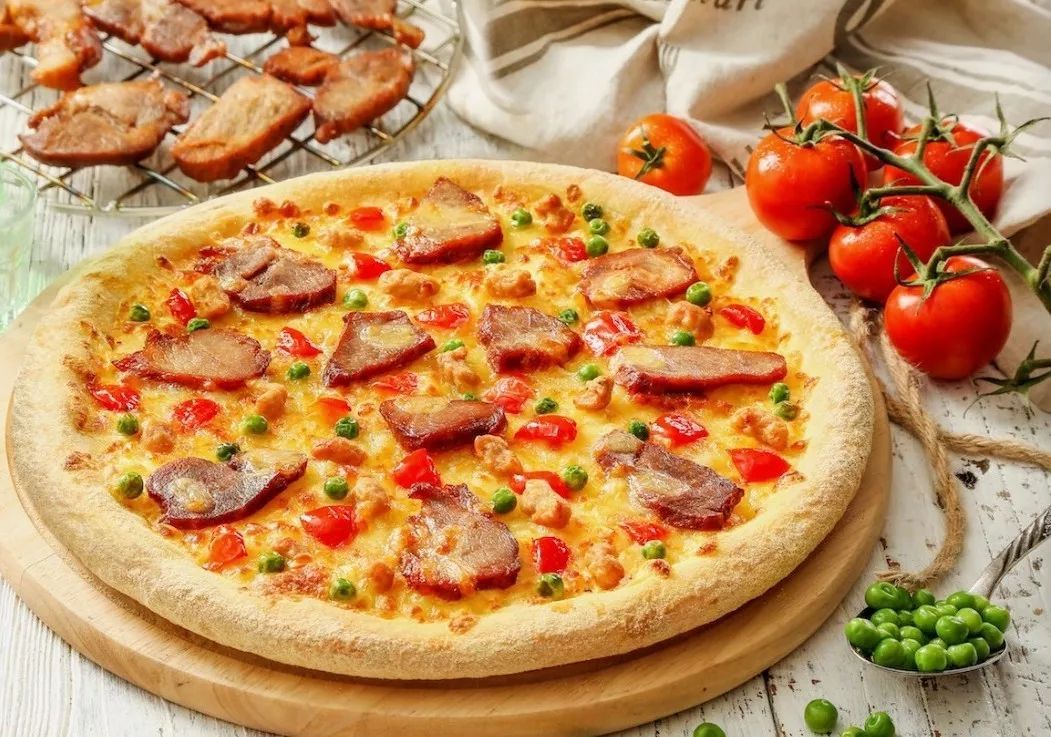 戚风烤肉披萨