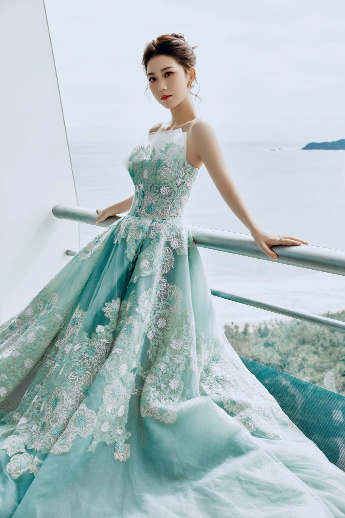 joyqrn">刘思佳,女,2003年7月19日出生于四川省南充市,中国内地女演员