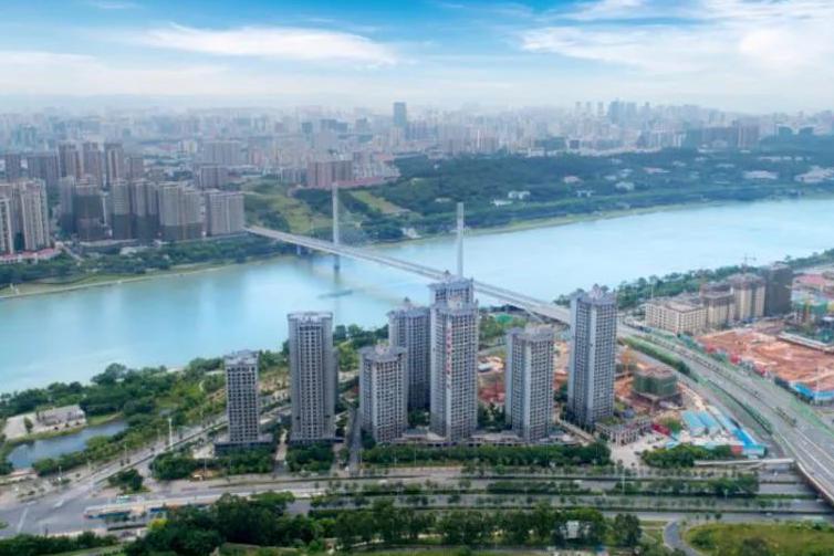  p data-id="sjfe10smj41r">汉军冠江台是汉军集团在南宁继汉军铜鼓大