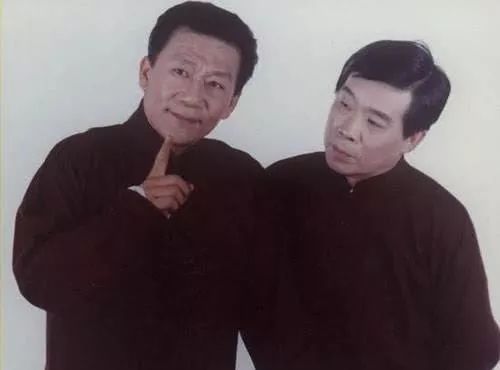 12年前的今天，相声大师侯宝林之子，郭德纲的引路人侯耀文去世_百科TA说