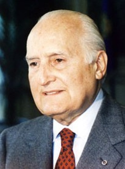 奥斯卡·路易吉·斯卡尔法罗