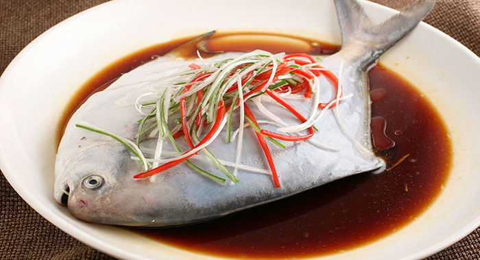 清蒸白鲳鱼