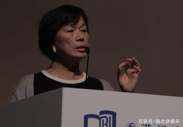 著名作家龙应台，她有一个公我一个私我，她是一个公私分明的人_百科TA说