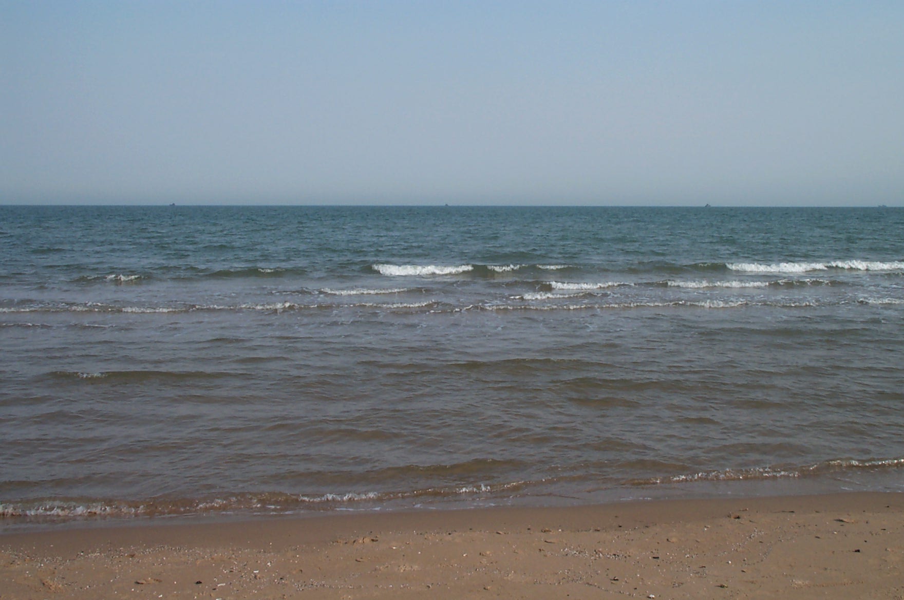  p data-id="gnf9p75tbu">石臼坨是位于乐亭县西南部渤海湾中的河流.