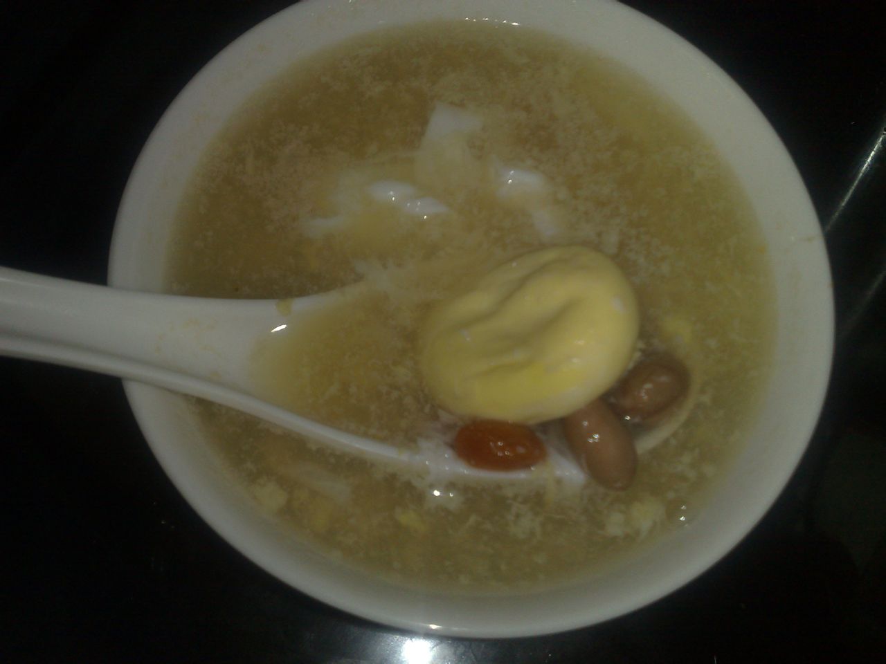  p data-id="t9gnyecroo9n">花生枸杞炖蛋是以鸡蛋,花生为主料的汤品.