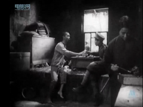 是由沈西苓执导并编剧,赵丹,康 健等主演的战争电影,于1939年上映