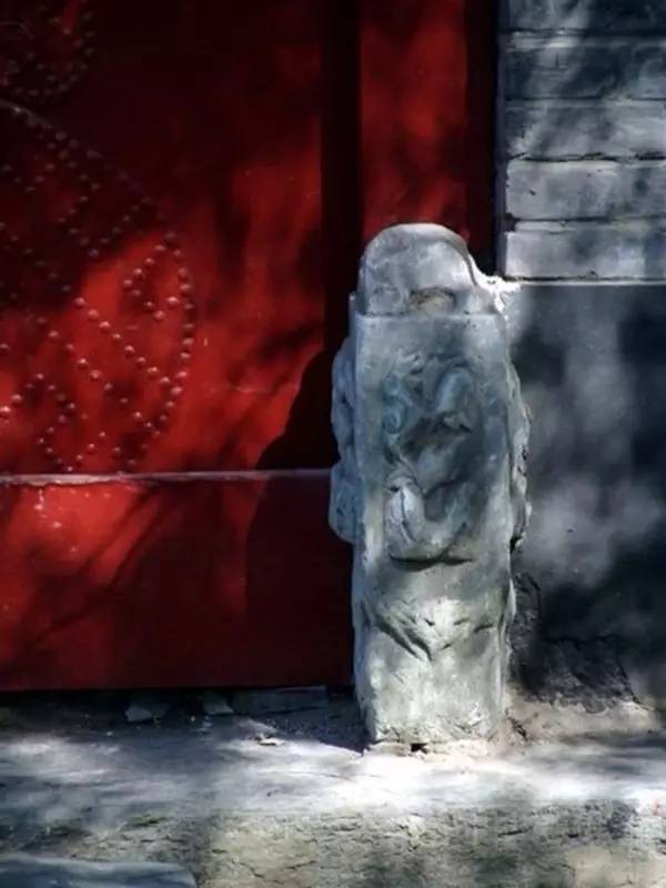 那些藏在老门墩里的幸福秘密_百科TA说