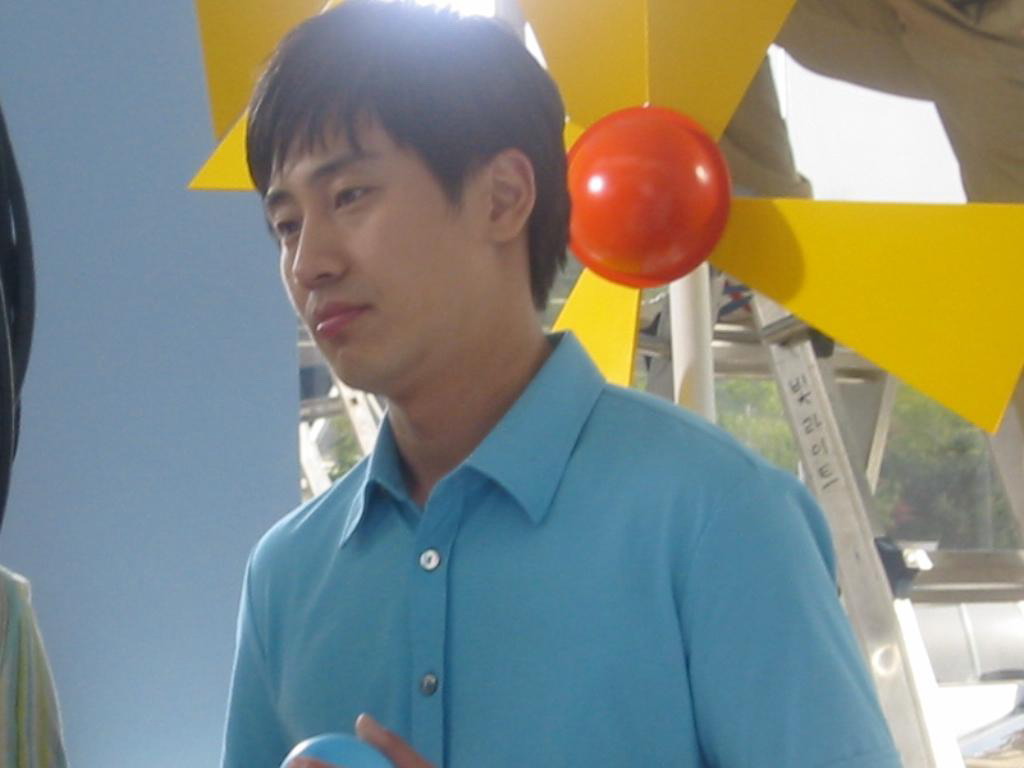  p>申河均(         ,shin ha kyun),1974年5月30日出生于韩国首尔