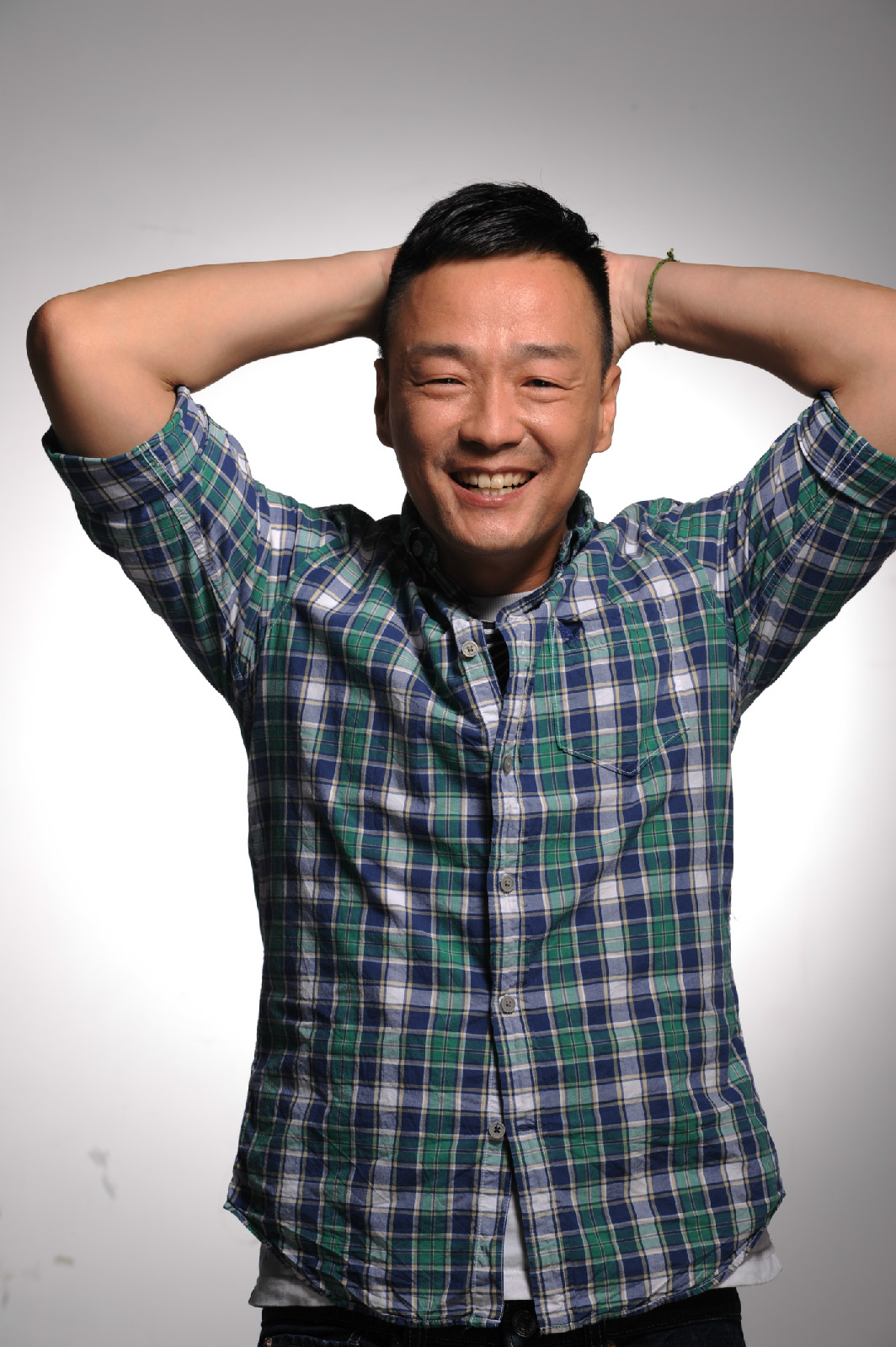  p>王喜,原名邝毅怡,1967年7月27日出生于香港,中国香港男演员,歌手